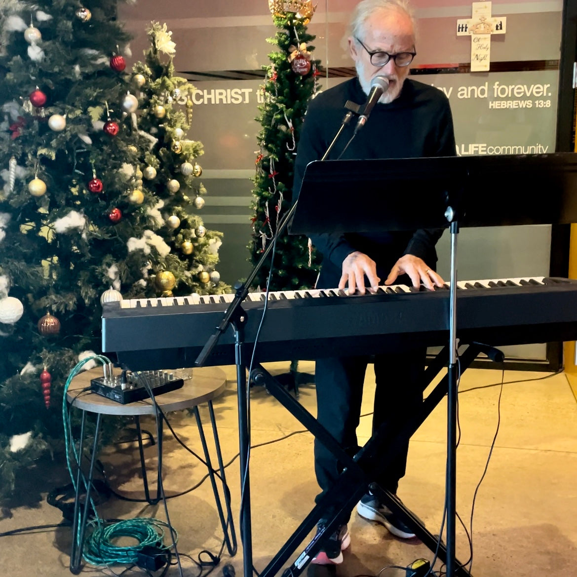 CHRISTMAS CAROLING AT THE FARM  **  DECEMBER 21ST ** 5:30-7 PM