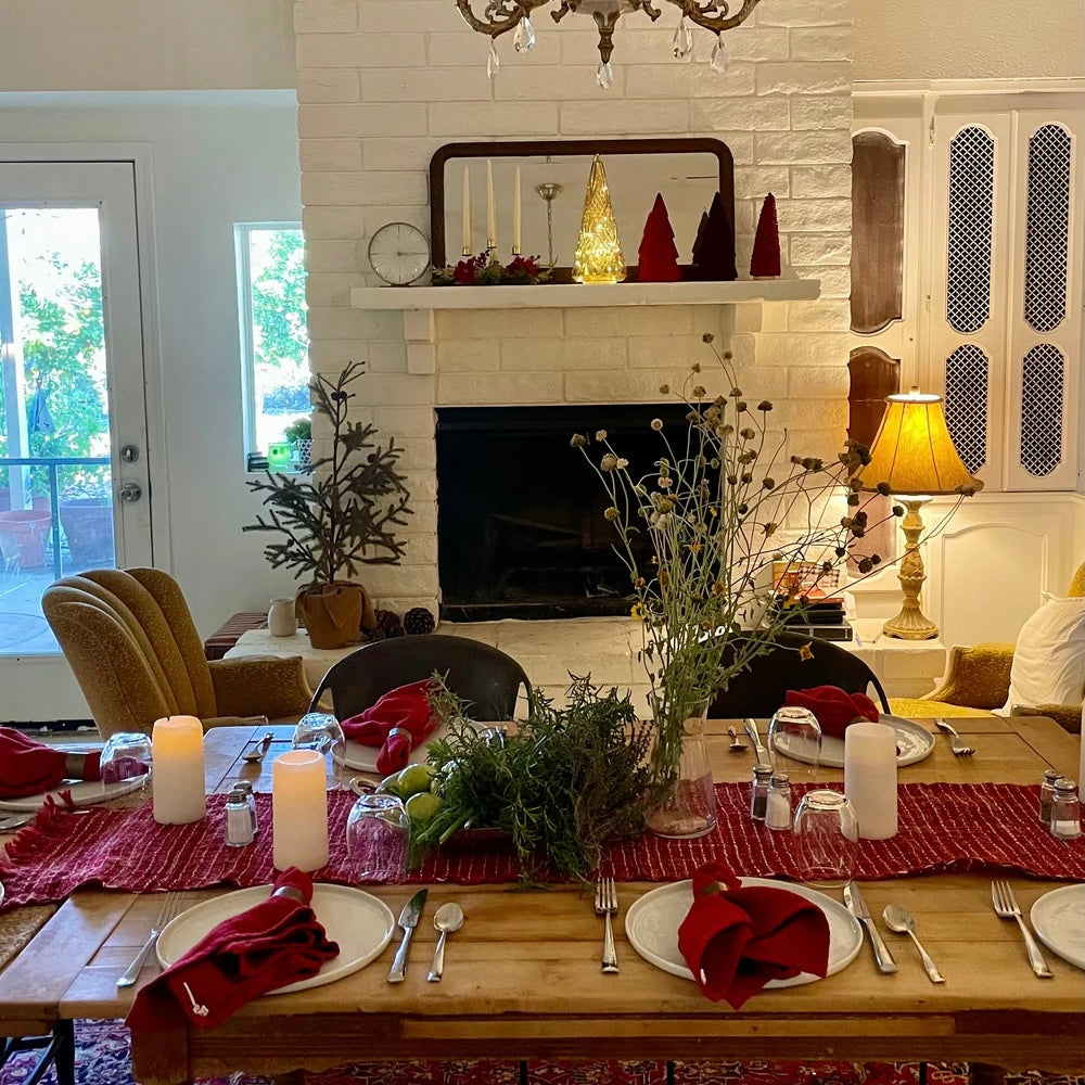 THE FAMILY TABLE