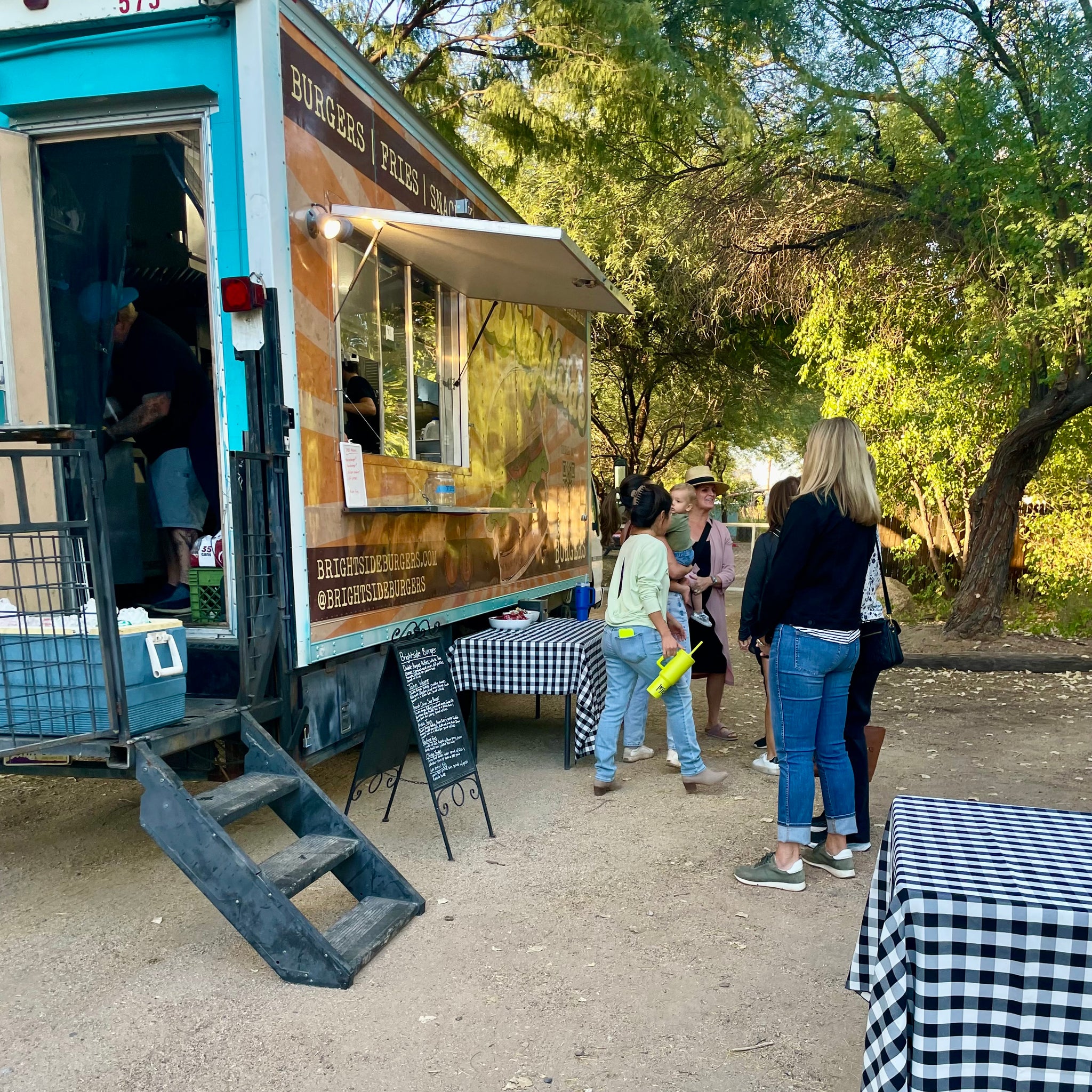 EXPERIENCE FAMILY FARM SUPPER NIGHT