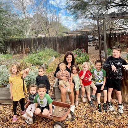 MENTORS & MOMS